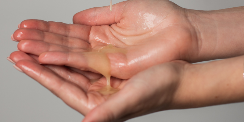 Vulval Oil v Oil-based lubricant: Which is best for vaginal dryness? - YES Vulval Oil v Oil-based lubricant: Which is best for vaginal dryness? - YES
